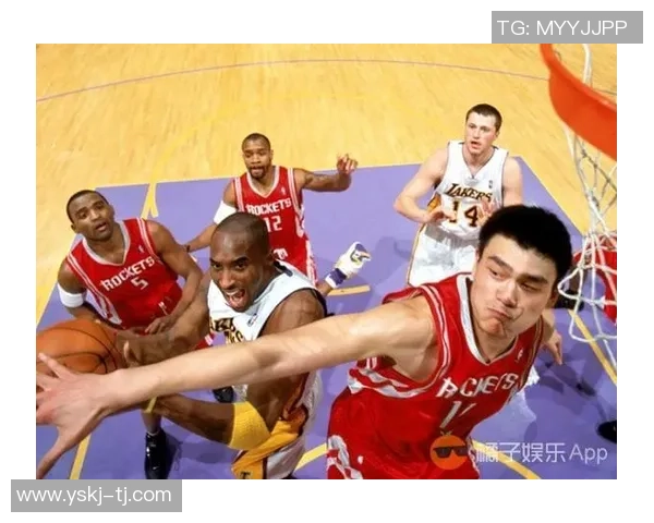 老大肘姚明引发热议NBA赛场上的激烈碰撞与体育精神的碰撞