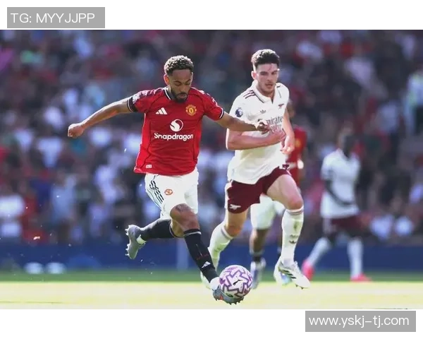 西甲激战曼城险胜那不勒斯争议判罚引发全场热议