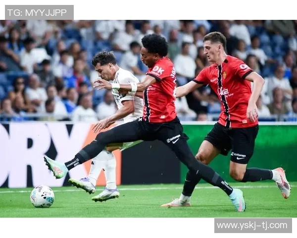 西甲经典对决皇马逆转曼联全场沸腾战术解析与精彩瞬间回顾