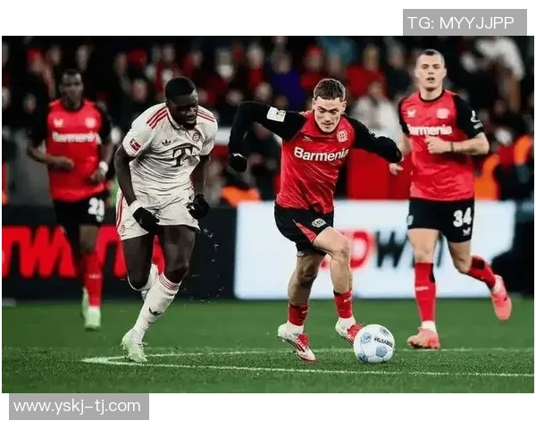 国王杯大战：那不勒斯狂胜曼联六球引发全场震撼解析