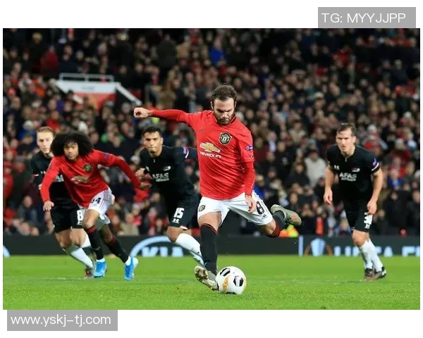 欧冠精彩对决里昂4-0曼联战术解析与全场瞬间回顾