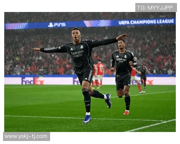 西甲赛场惊现冷门本菲卡力克里昂引发全场热议